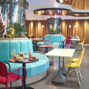 Hotel 17 Batignolles ***